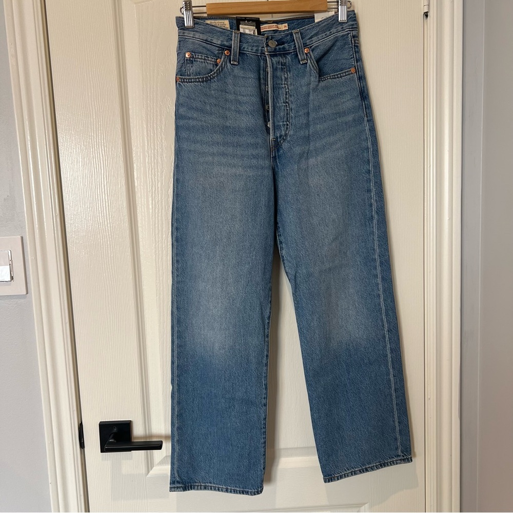 Levi's Women’s Straight Blue Jeans